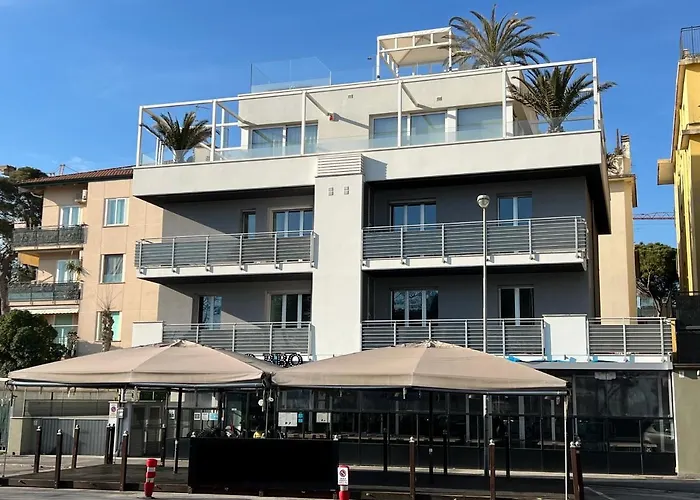 Lejlighed Giardini Centralissimo Al Mare